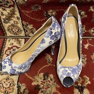 Michael Kors Blue and Cream Patterned Heels